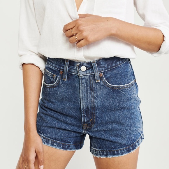Abercrombie & Fitch Pants - Mom Shorts — Abercrombie & Fitch